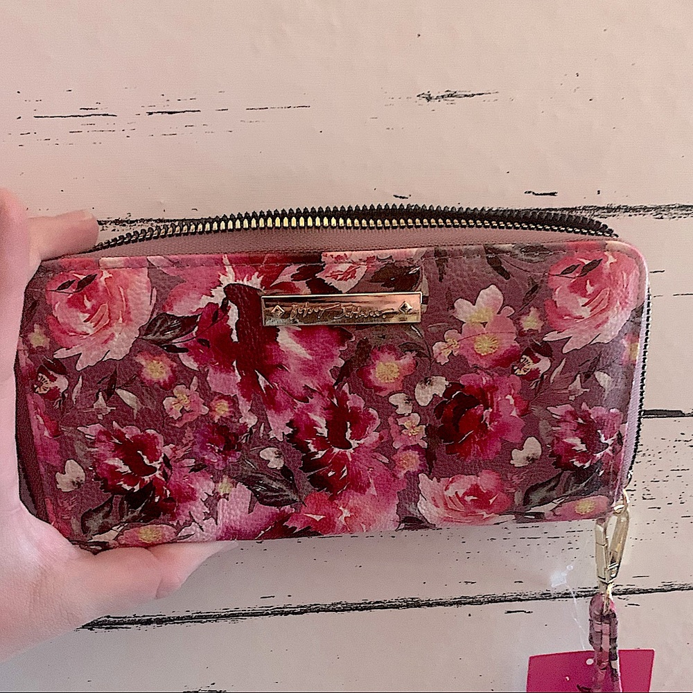 SALE!!! PRICE DROP! NWT BETSEY JOHNSON WALLET FLOWERY PINK